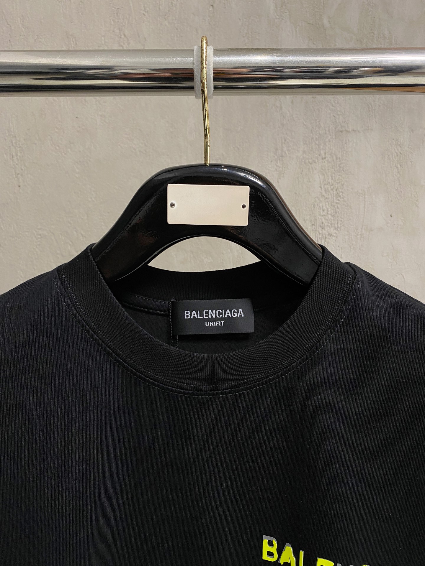 short sleeves